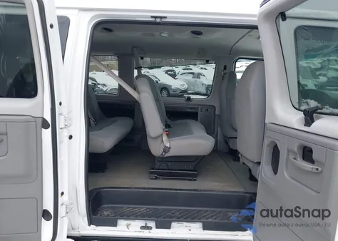 2008 Ford E-350 Super Duty Xl/Xlt z USA, uszkodzony, nr VIN 1FBNE31L08DB04594